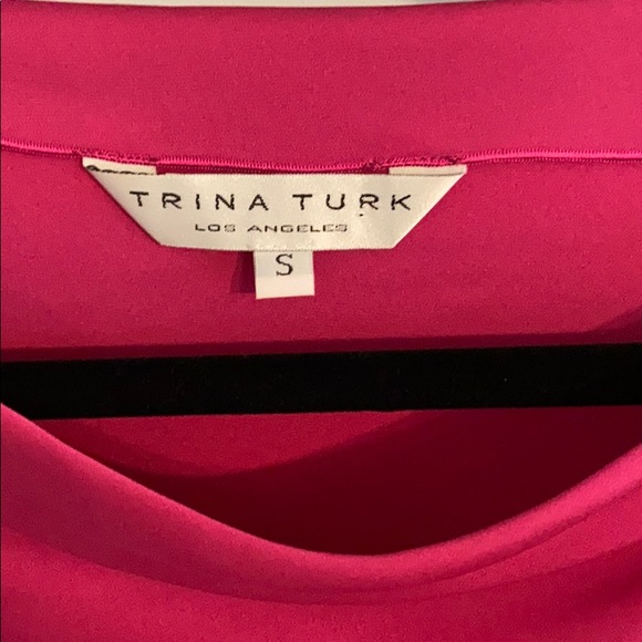Trina Turk fushia silk top - Picture 3 of 4